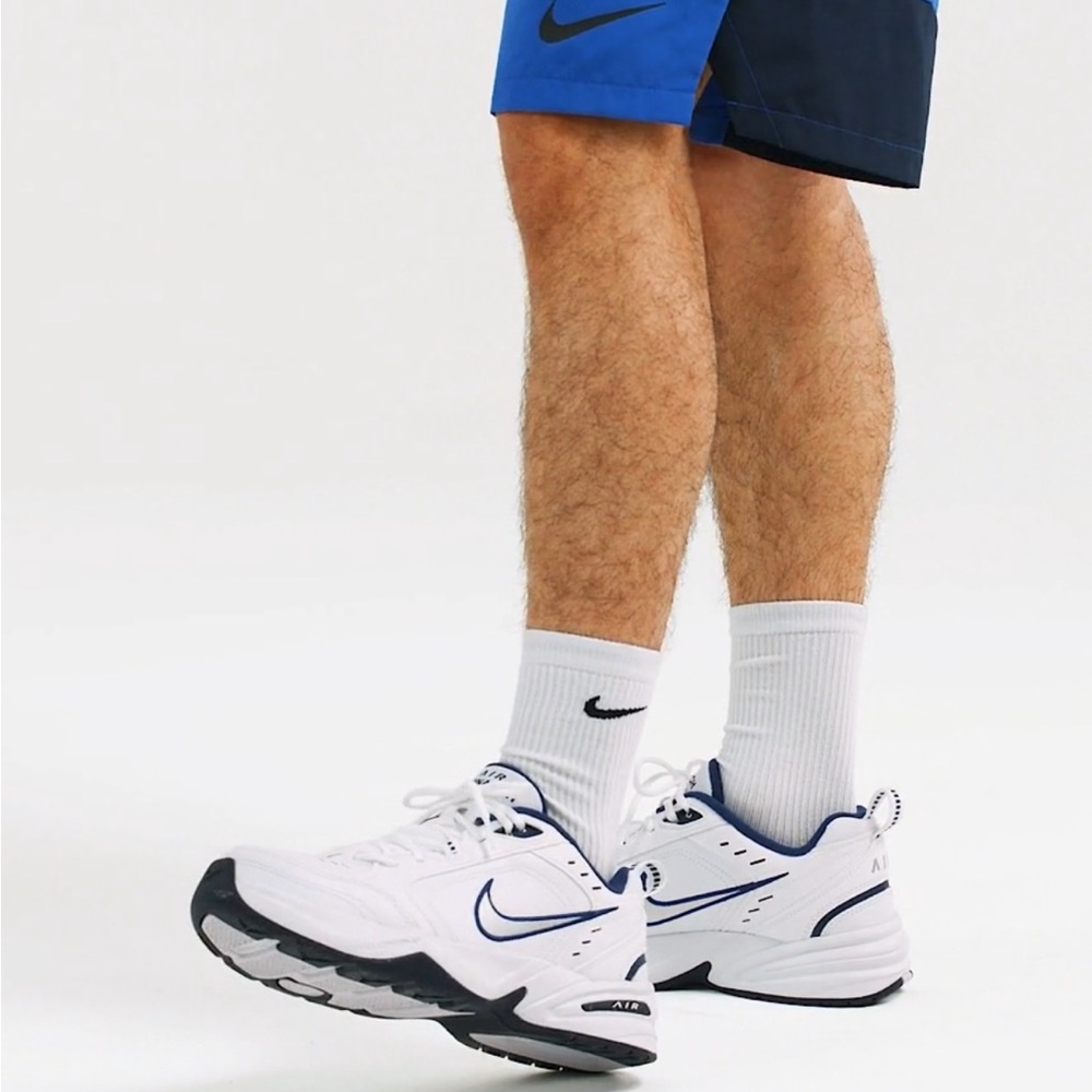Nike Air Monarch IV - M 11.5 / W 13